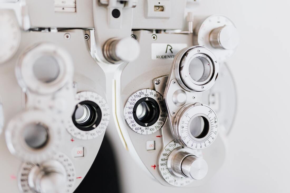 machine for eye exam